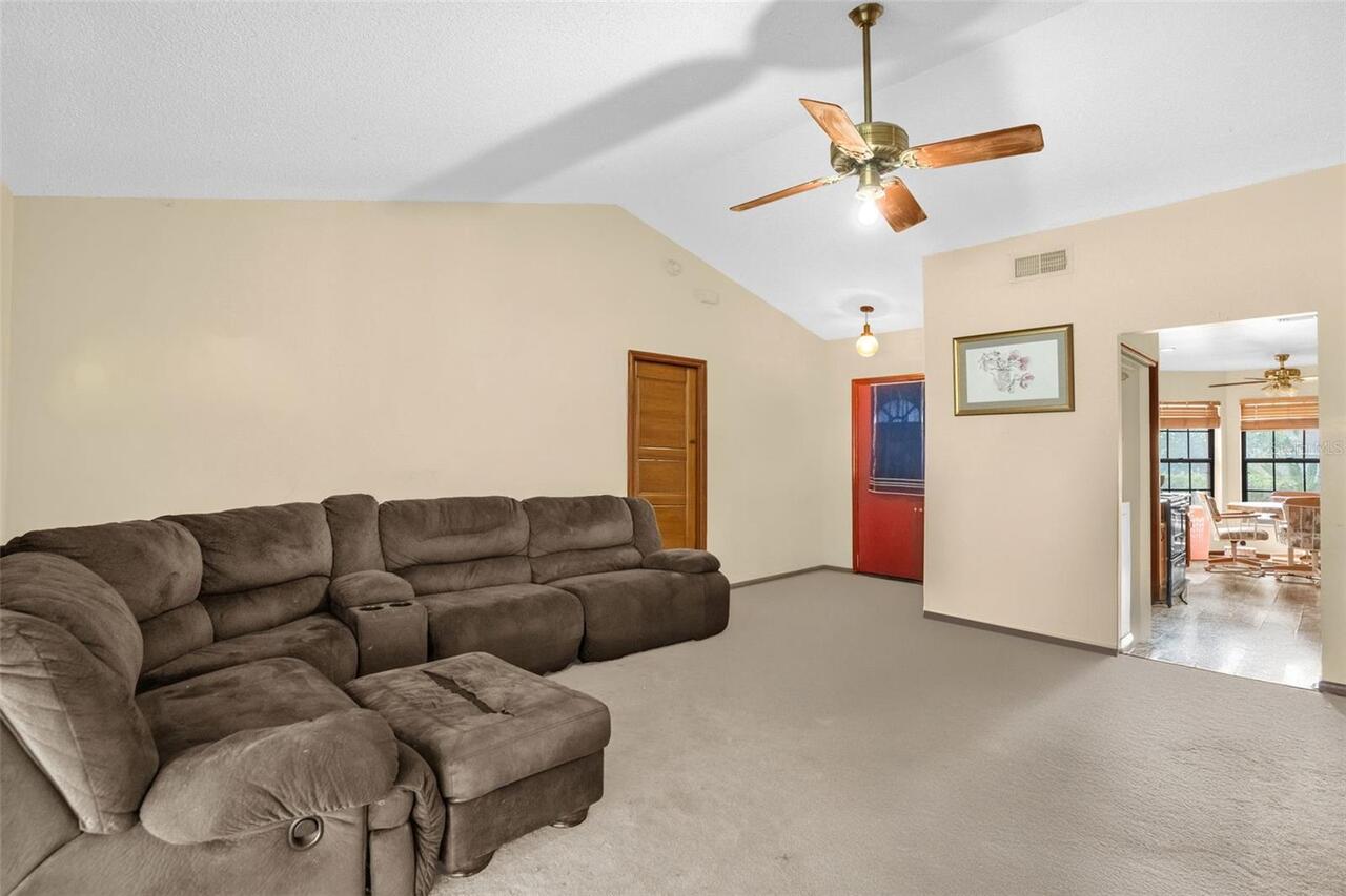 Listing Photo 7