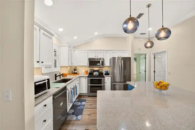 Listing Photo 21