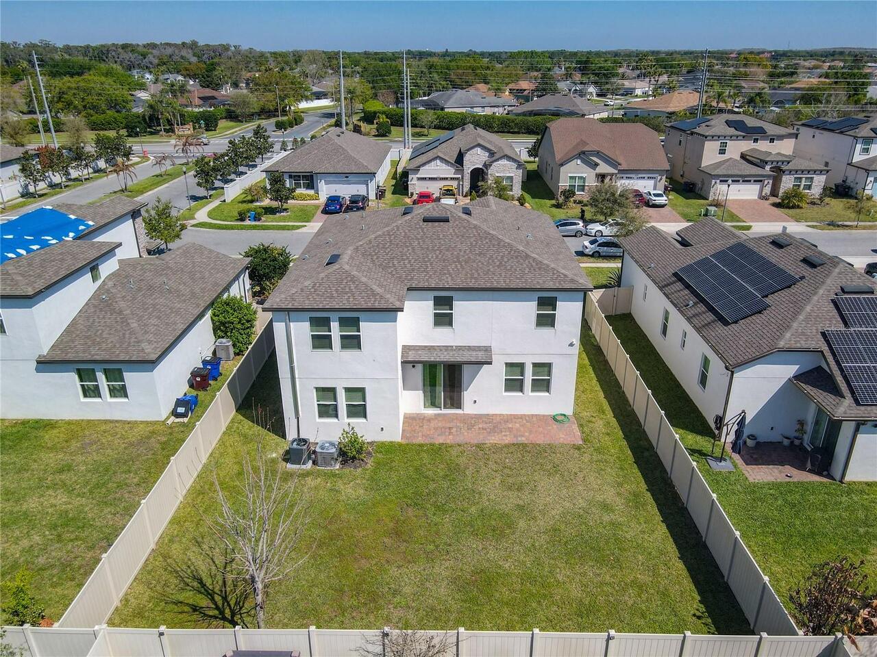 Listing Photo 8