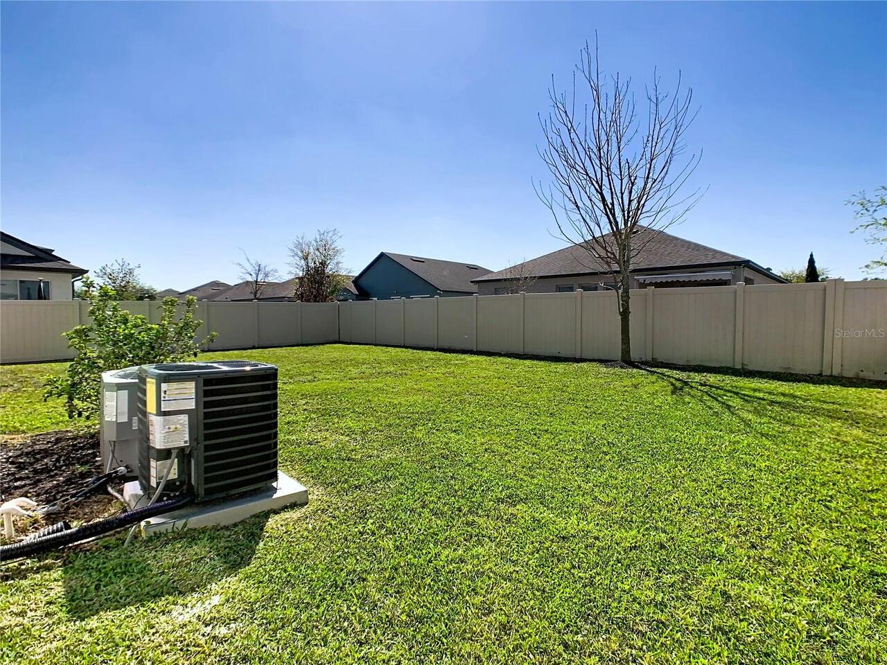 Listing Photo 10