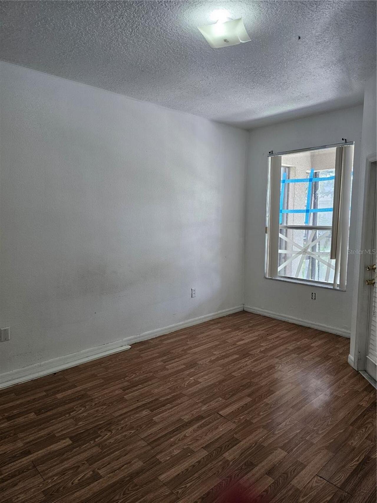 Listing Photo 14