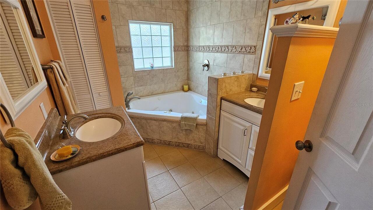 Listing Photo 16