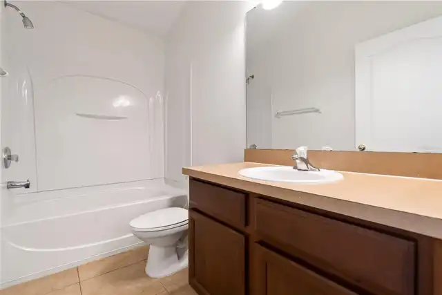 Listing Photo 25