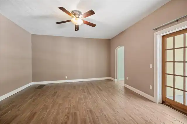 Listing Photo 17