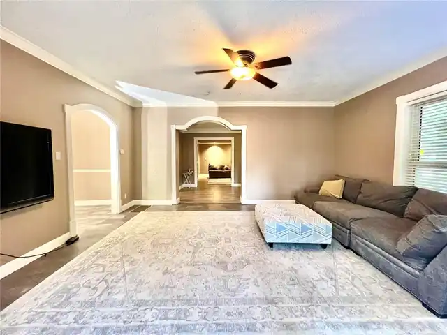 Listing Photo 25