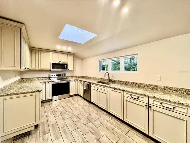 Listing Photo 31