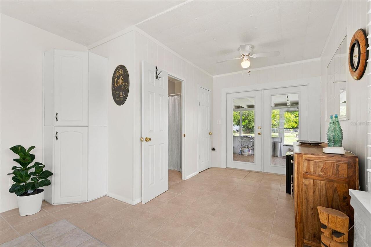 Listing Photo 17