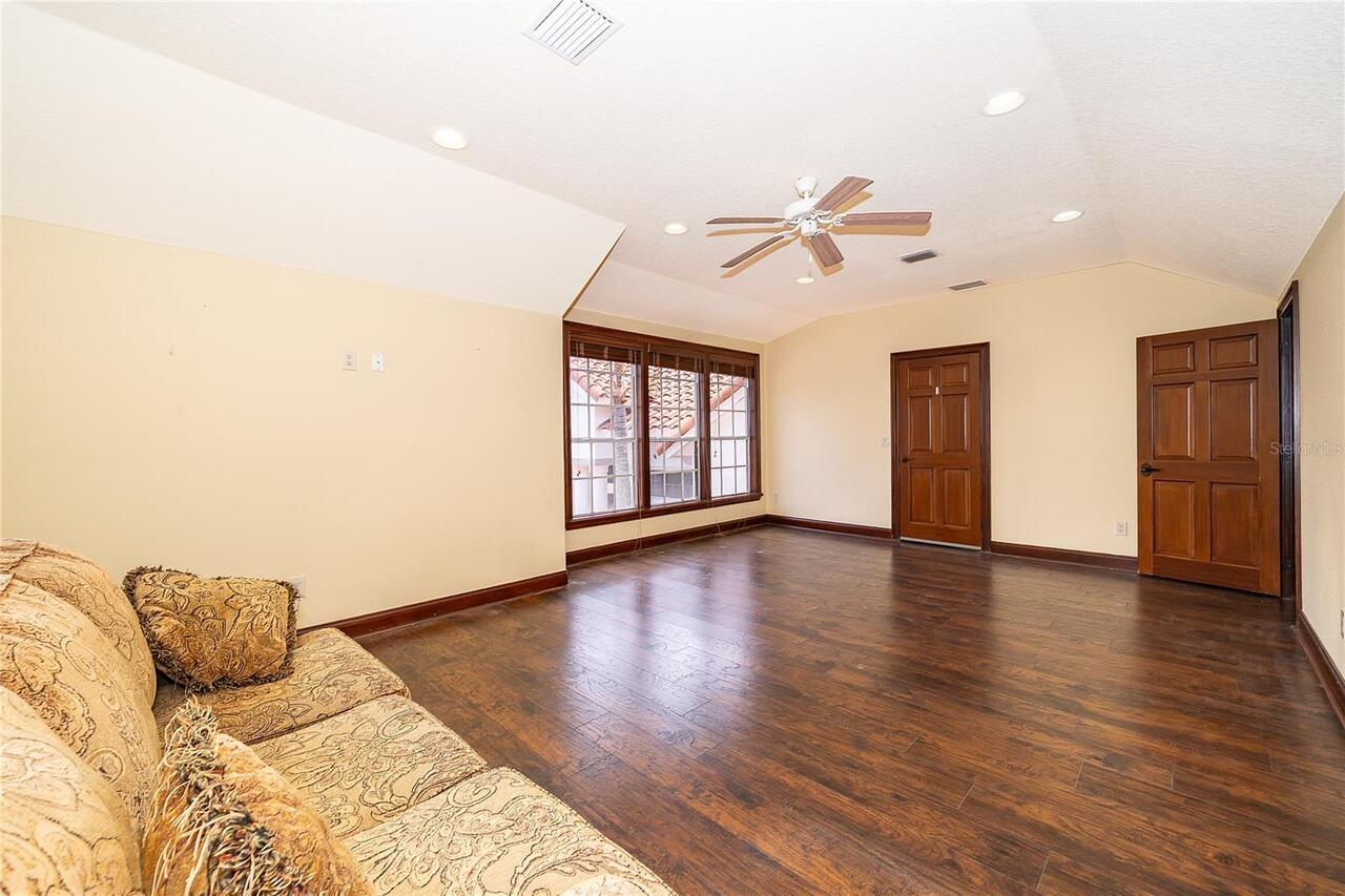 Listing Photo 37