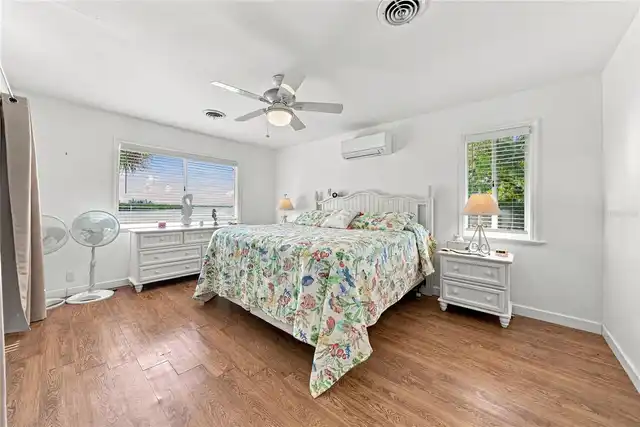 Listing Photo 34