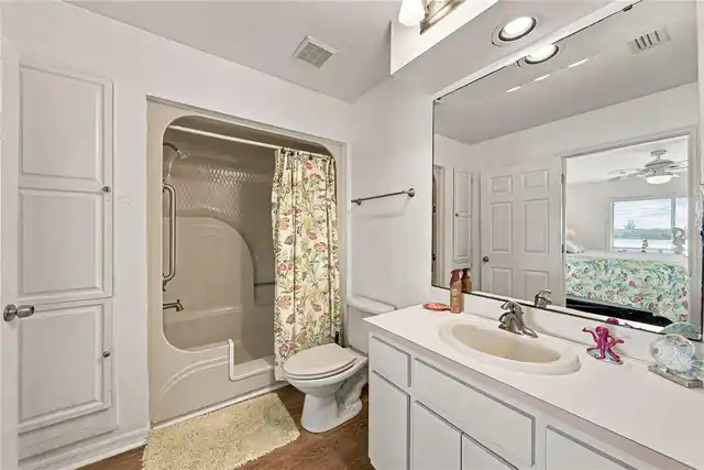 Listing Photo 38