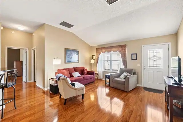 Listing Photo 7