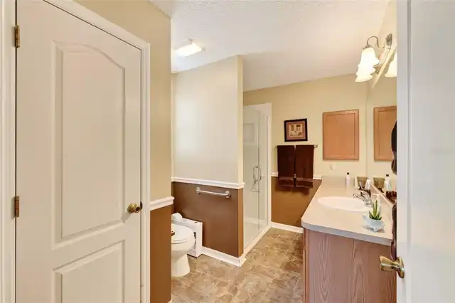 Listing Photo 19