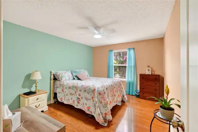 Listing Photo 21
