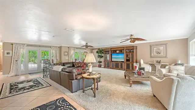 Listing Photo 7
