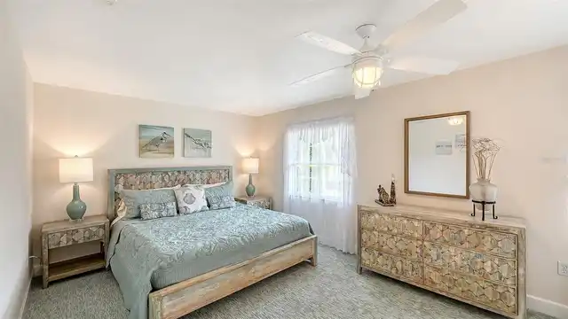 Listing Photo 22