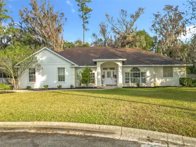 Listing Photo 8