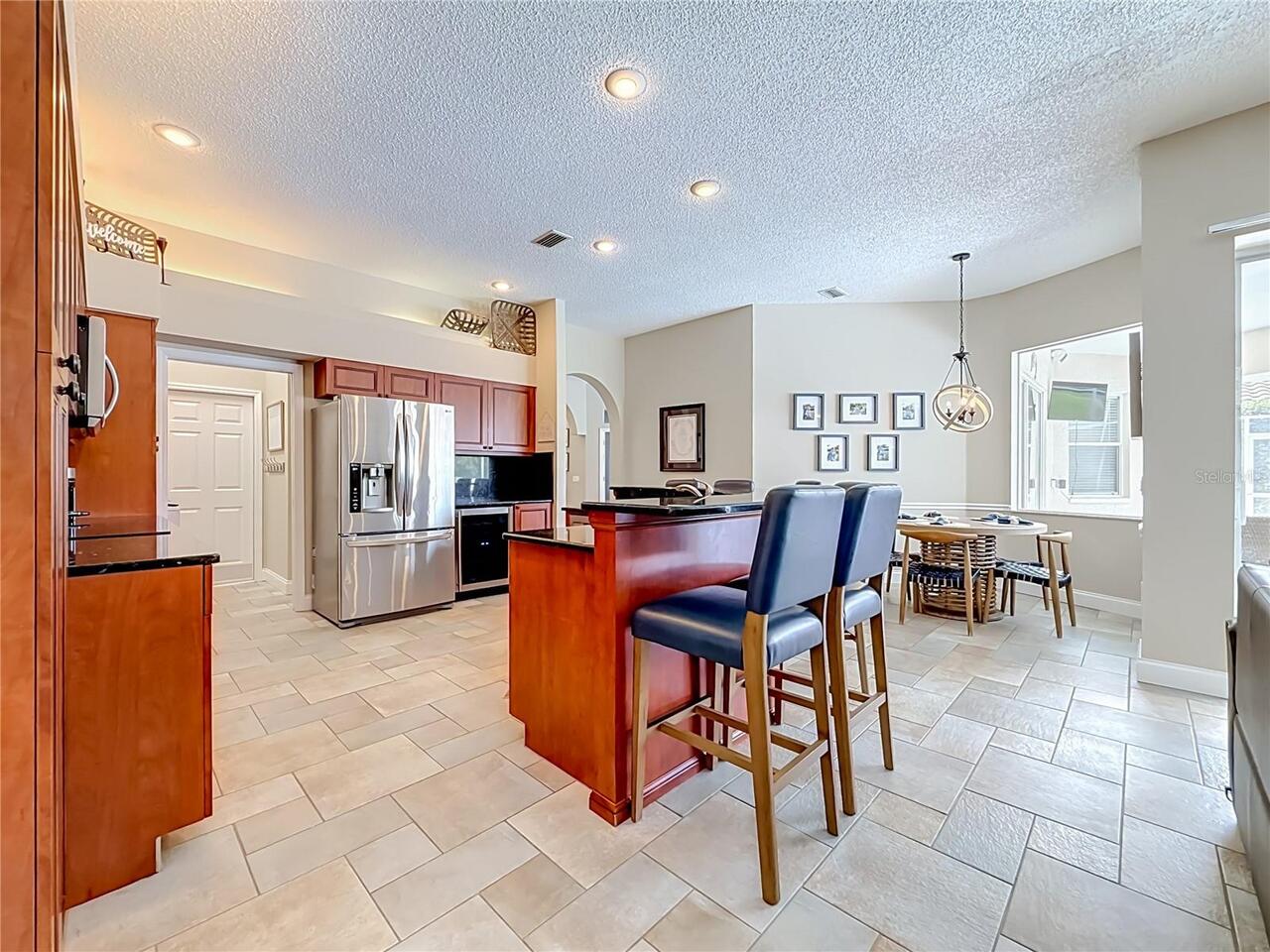 Listing Photo 14