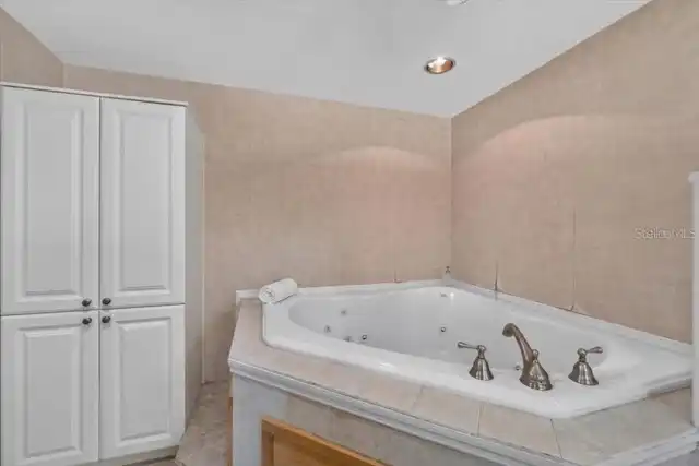 Listing Photo 74