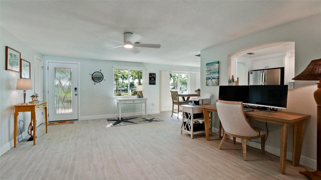 Listing Photo 12