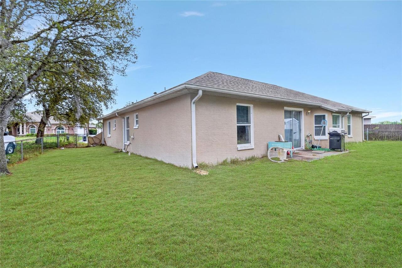 Listing Photo 10