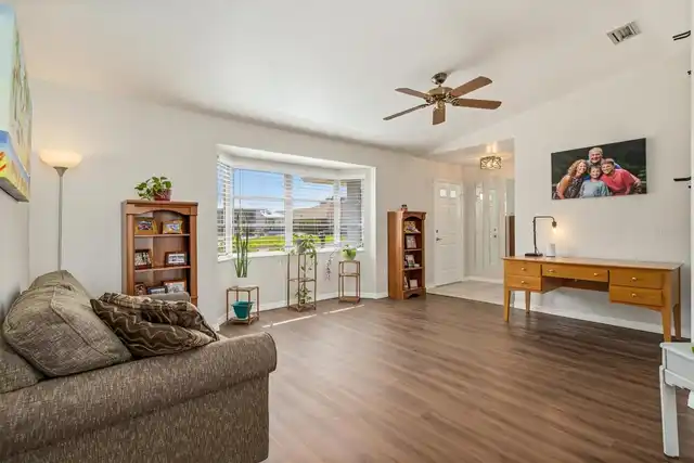 Listing Photo 7