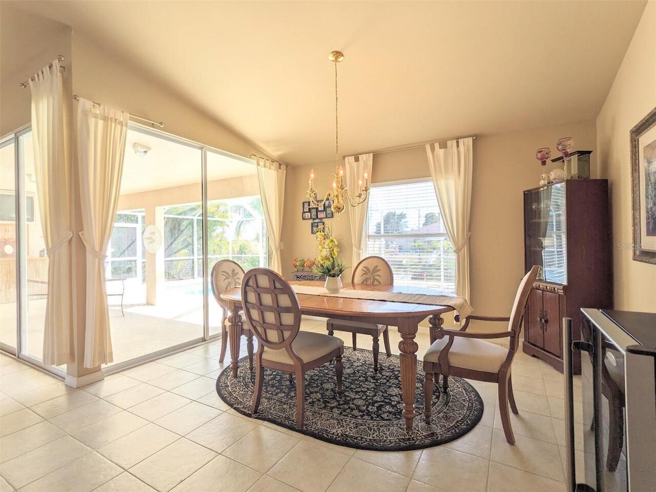 Listing Photo 10