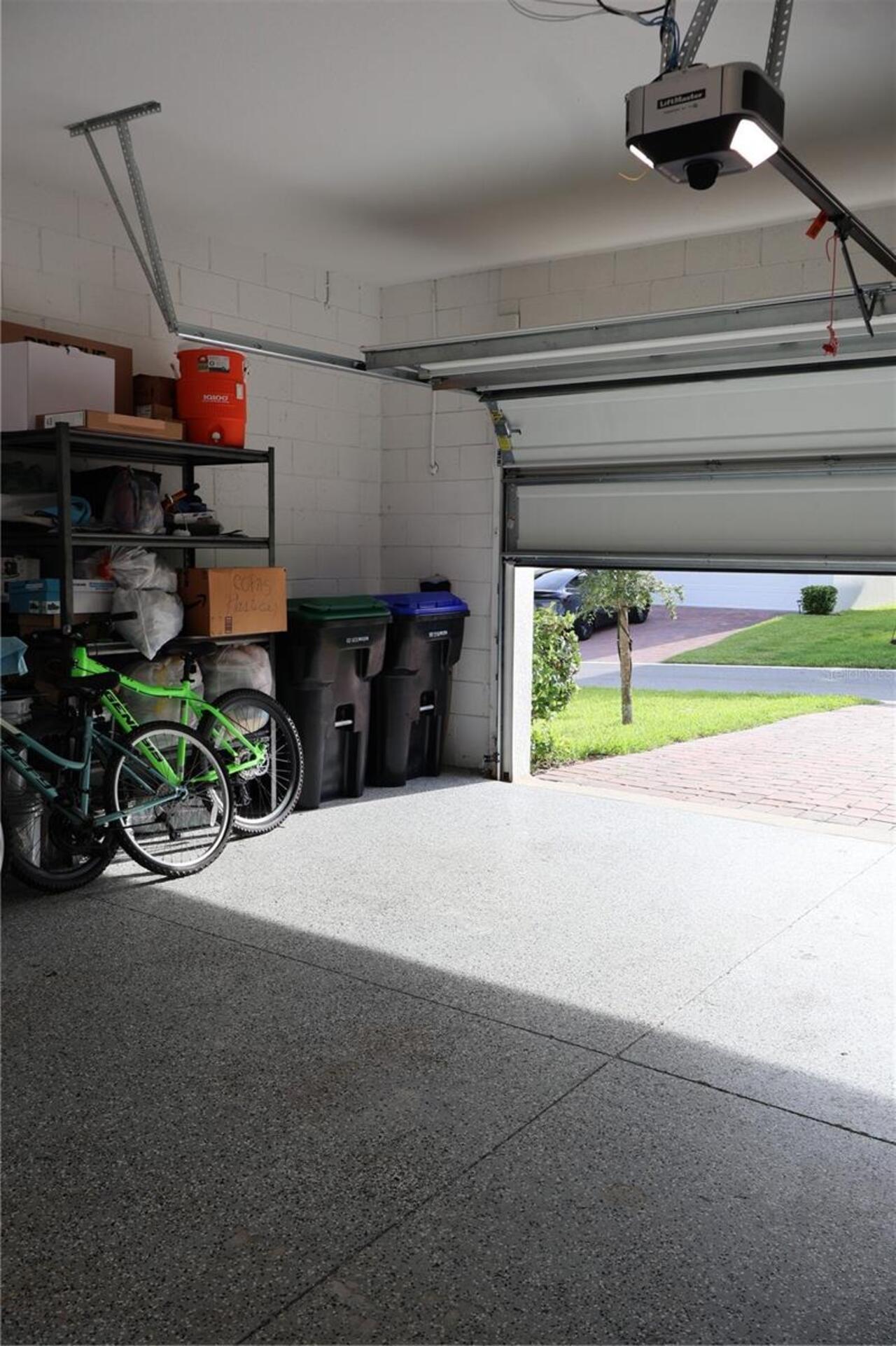 Listing Photo 17