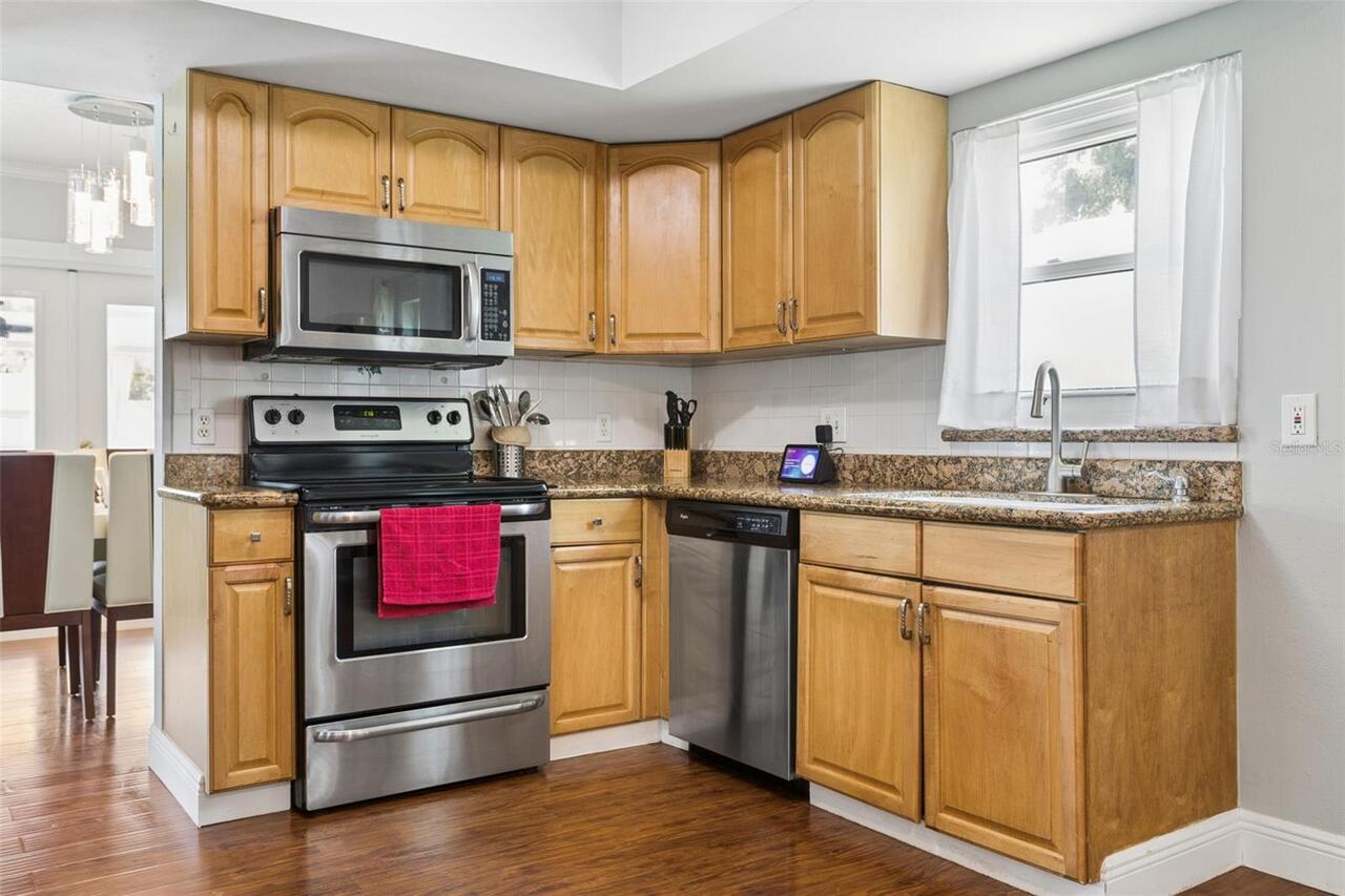 Listing Photo 8