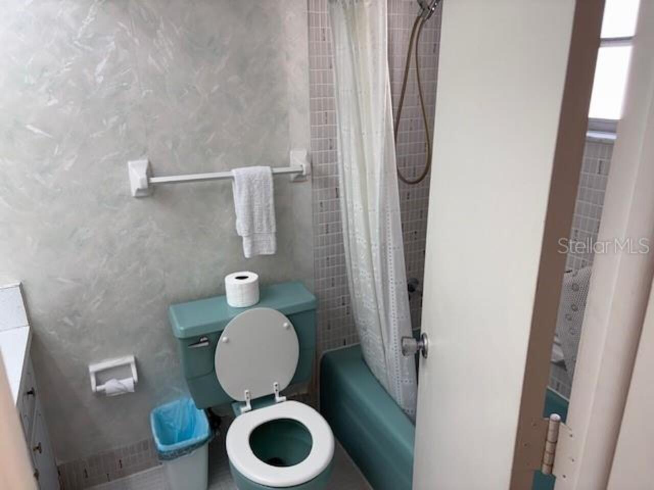 Listing Photo 10