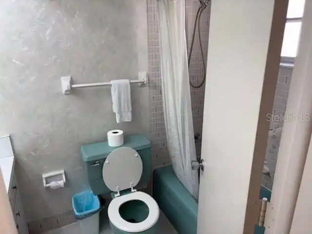 Listing Photo 10