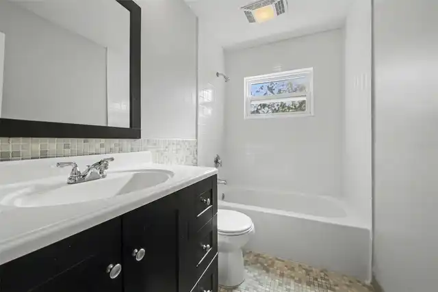 Listing Photo 22