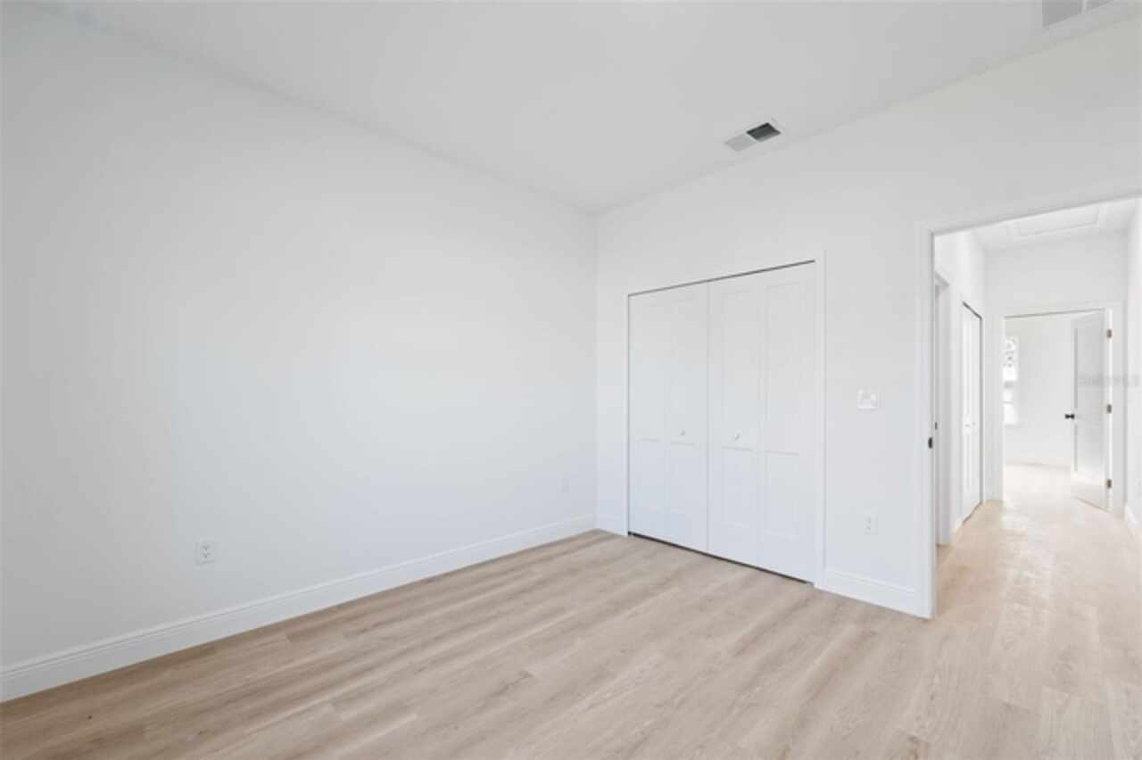 Listing Photo 24