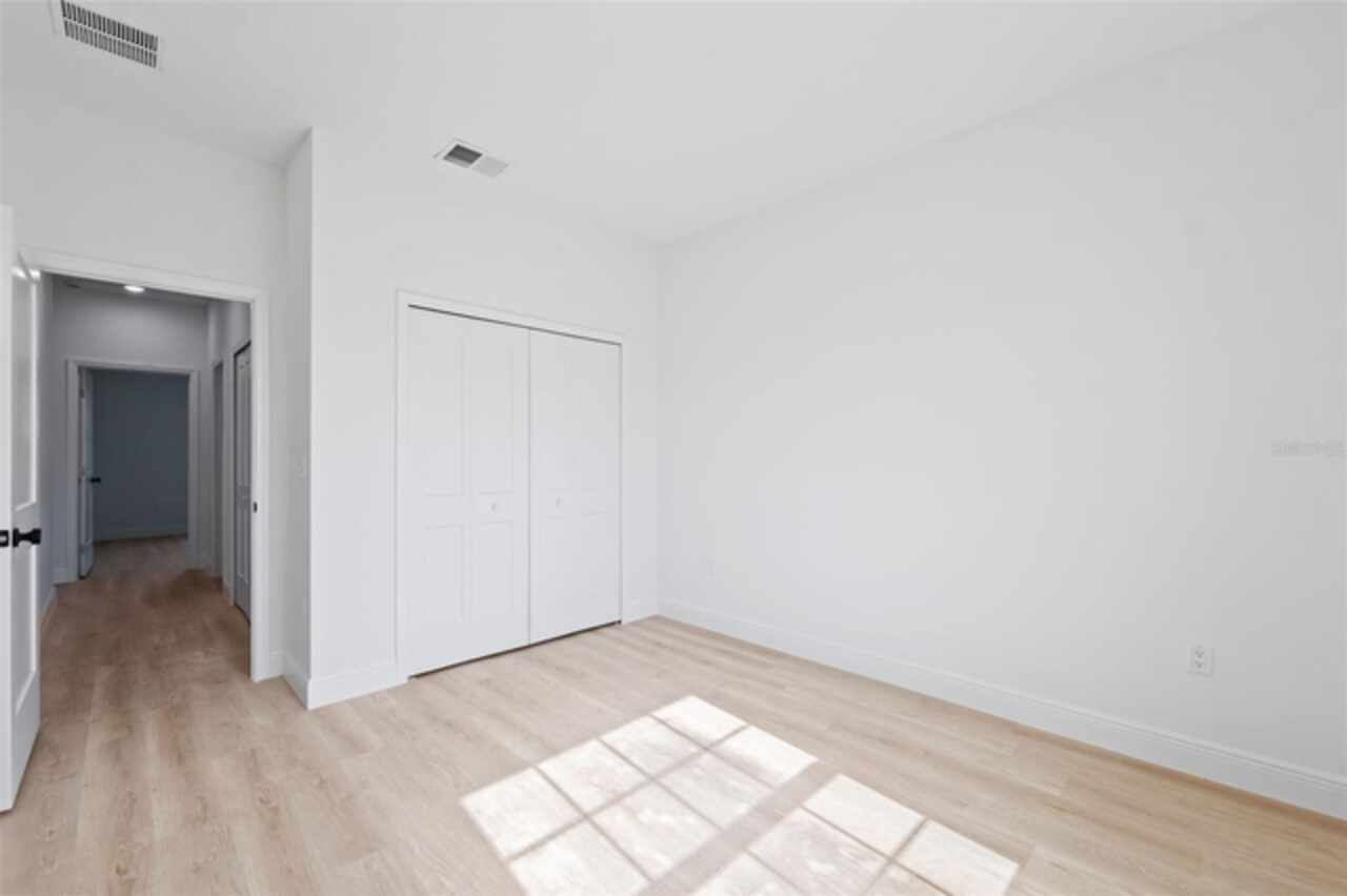 Listing Photo 26