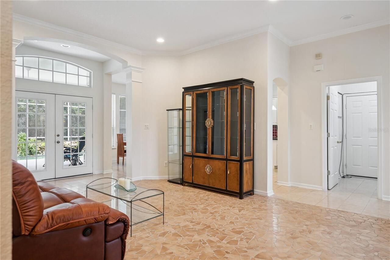 Listing Photo 9