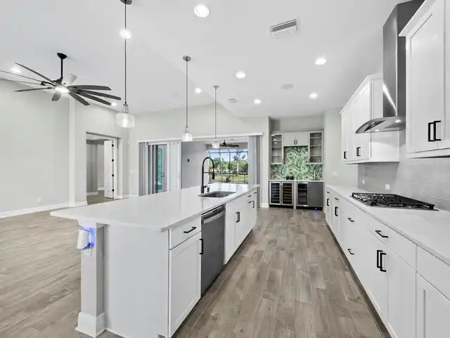 Listing Photo 21