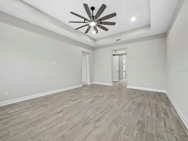 Listing Photo 32