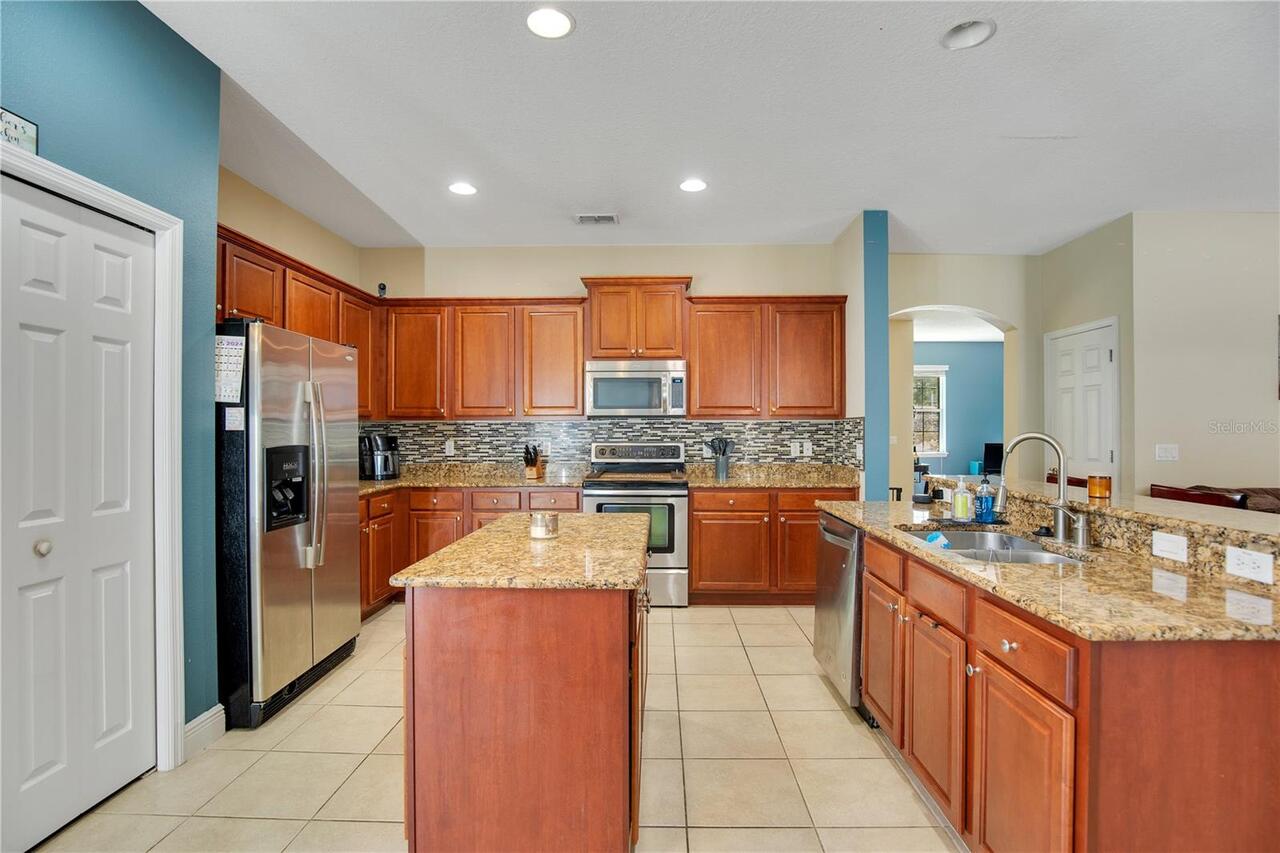 Listing Photo 8