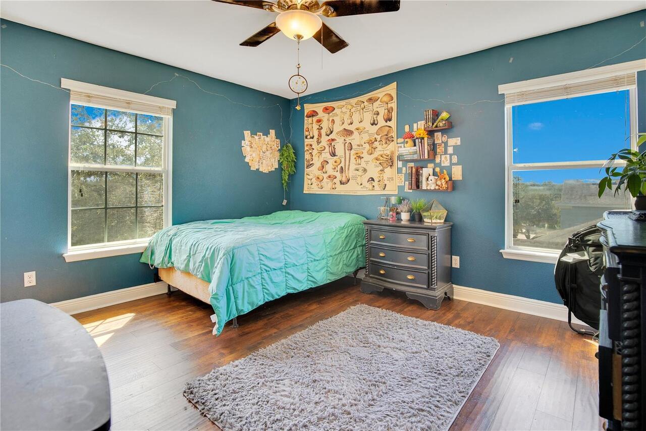 Listing Photo 17