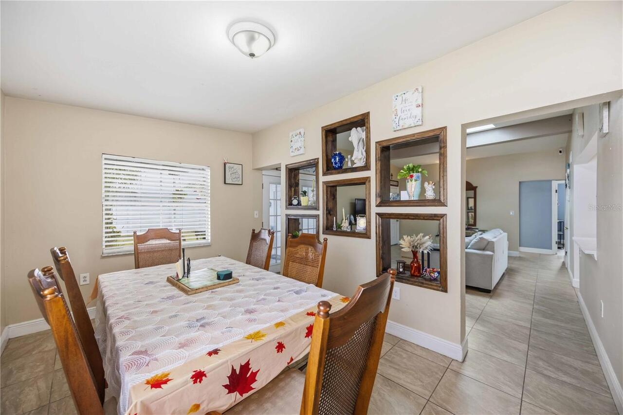 Listing Photo 12