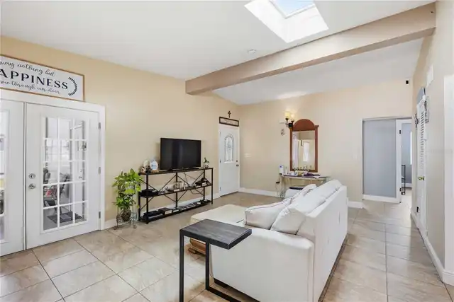 Listing Photo 7