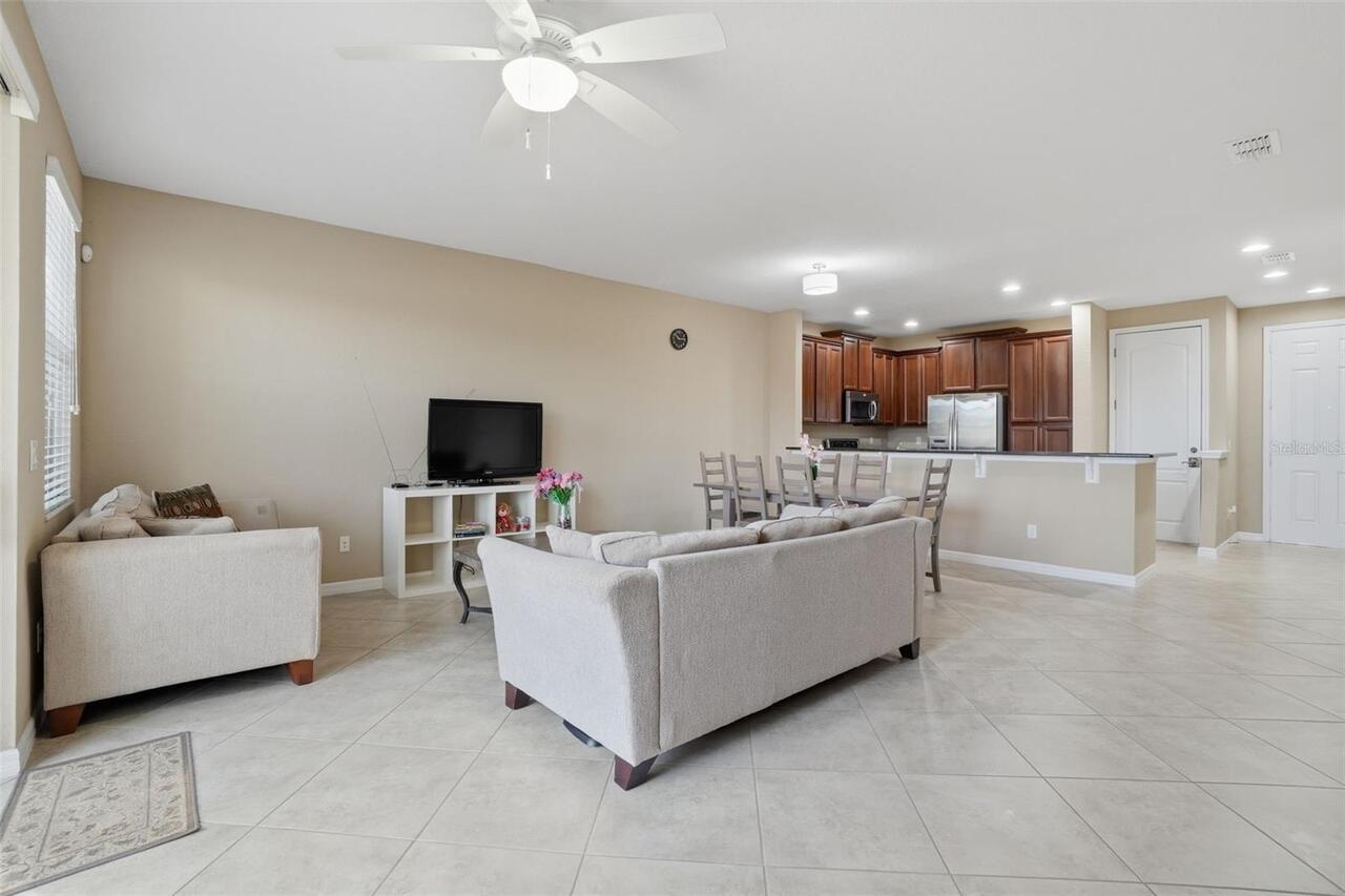 Listing Photo 9
