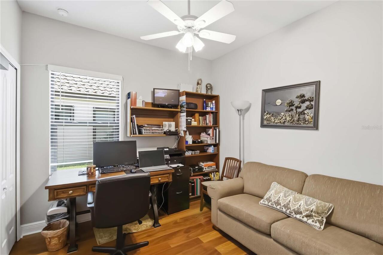 Listing Photo 11