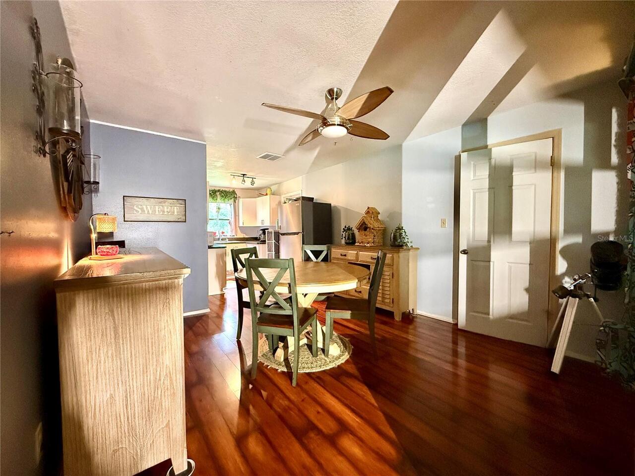 Listing Photo 9