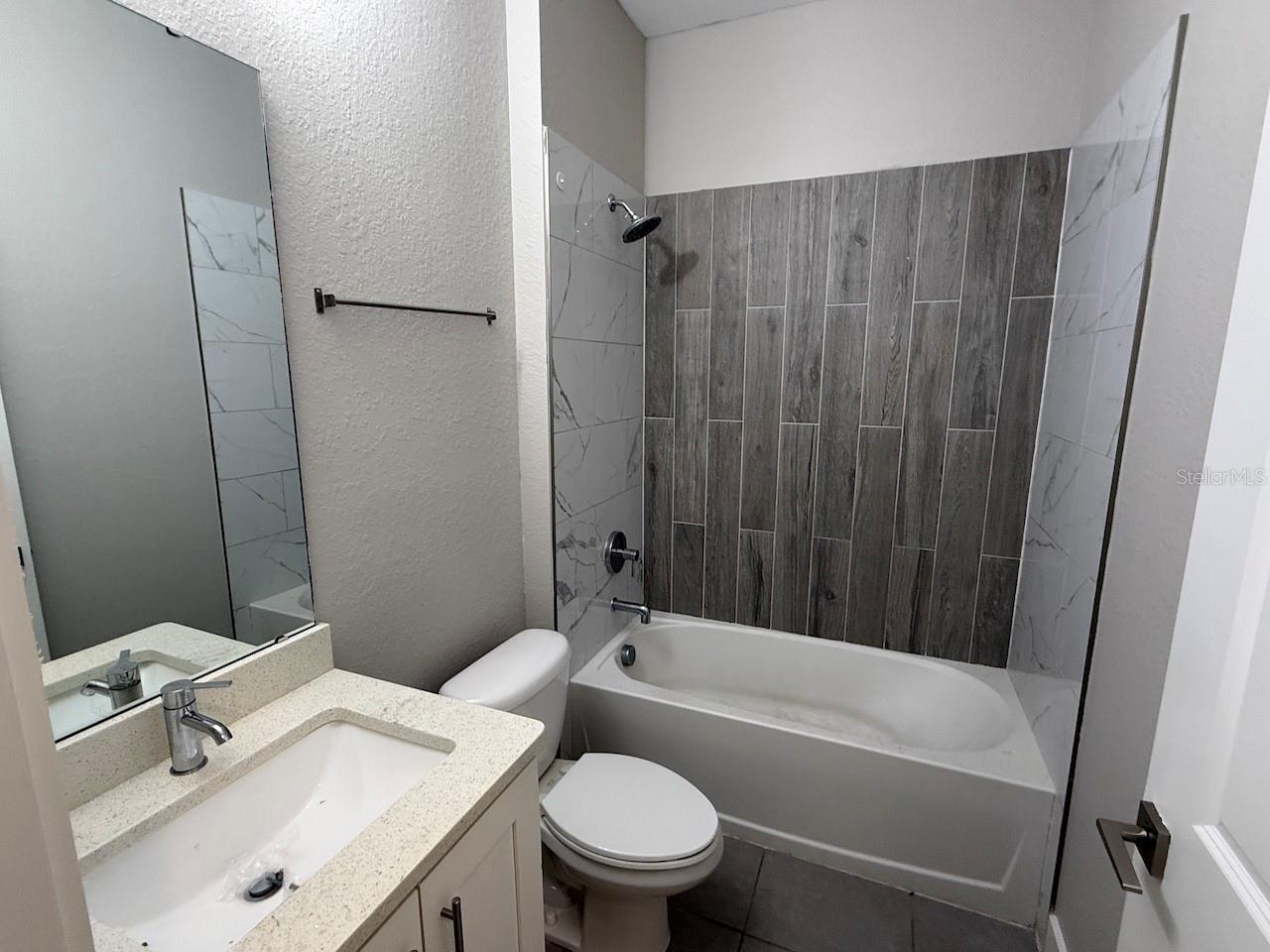 Listing Photo 9