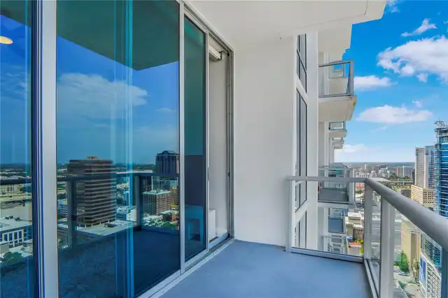 Listing Photo 10