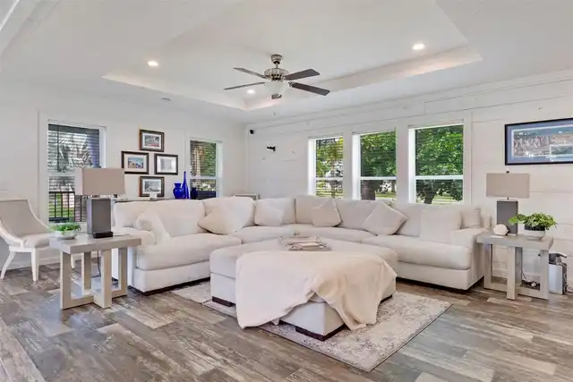 Listing Photo 18