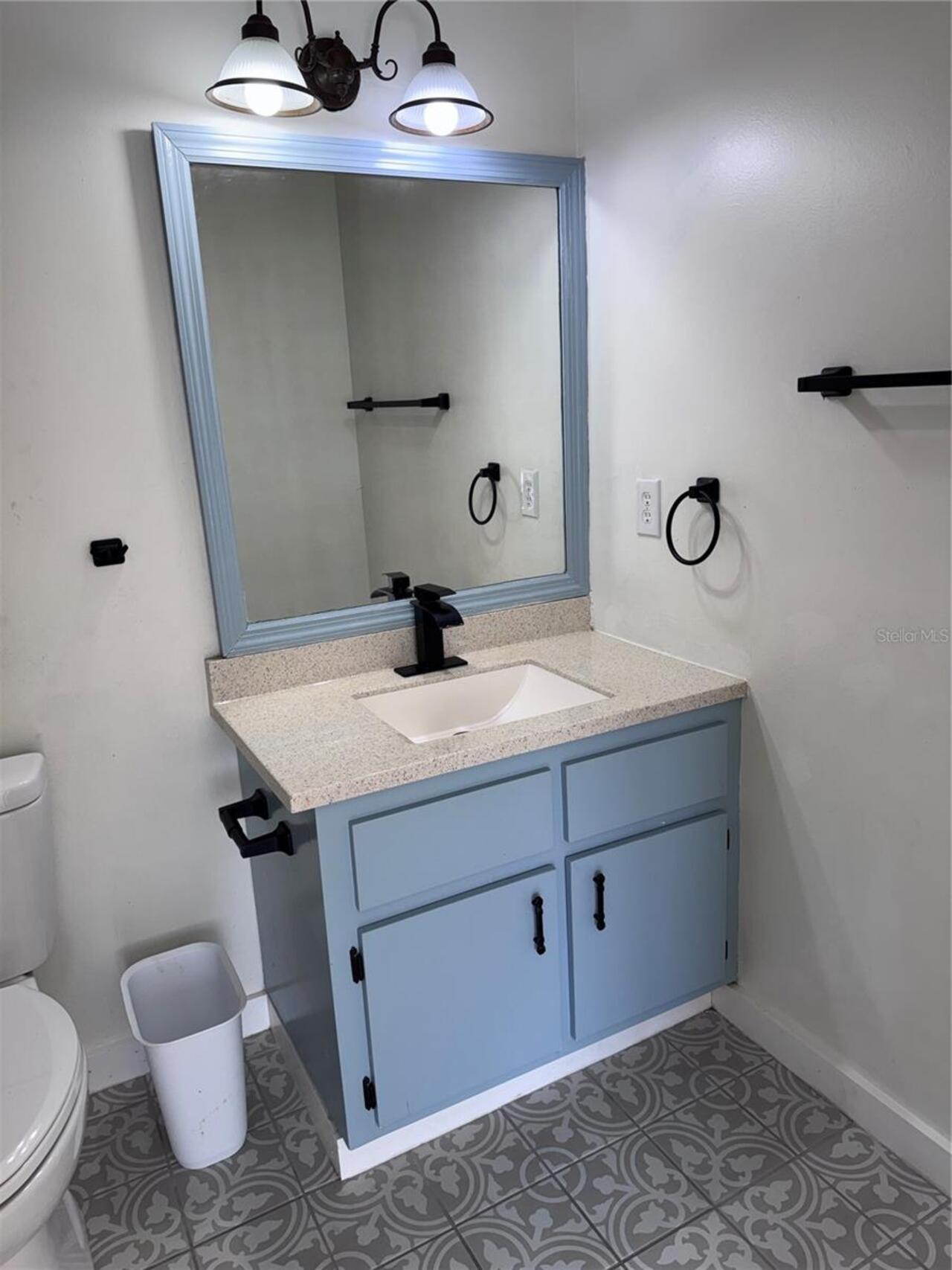 Listing Photo 11