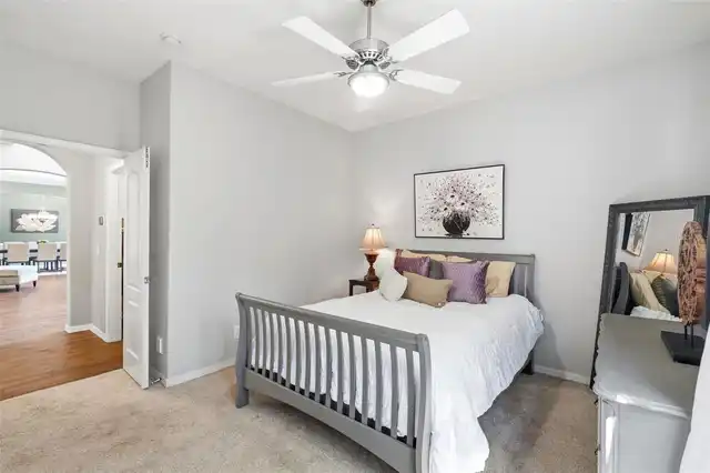 Listing Photo 33