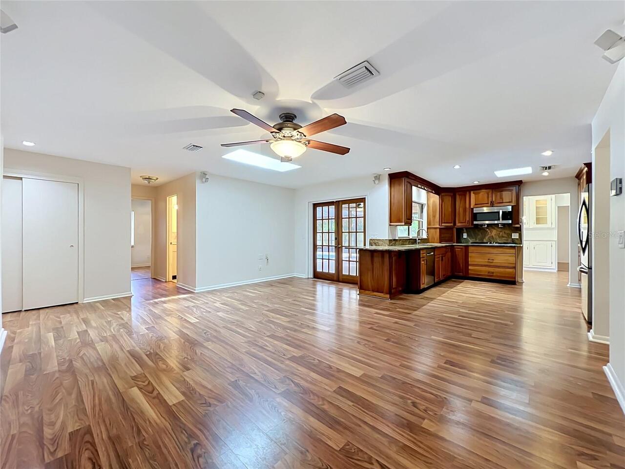 Listing Photo 32