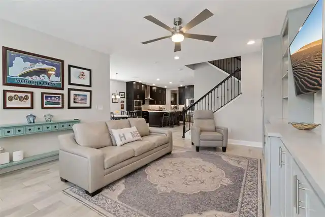 Listing Photo 10